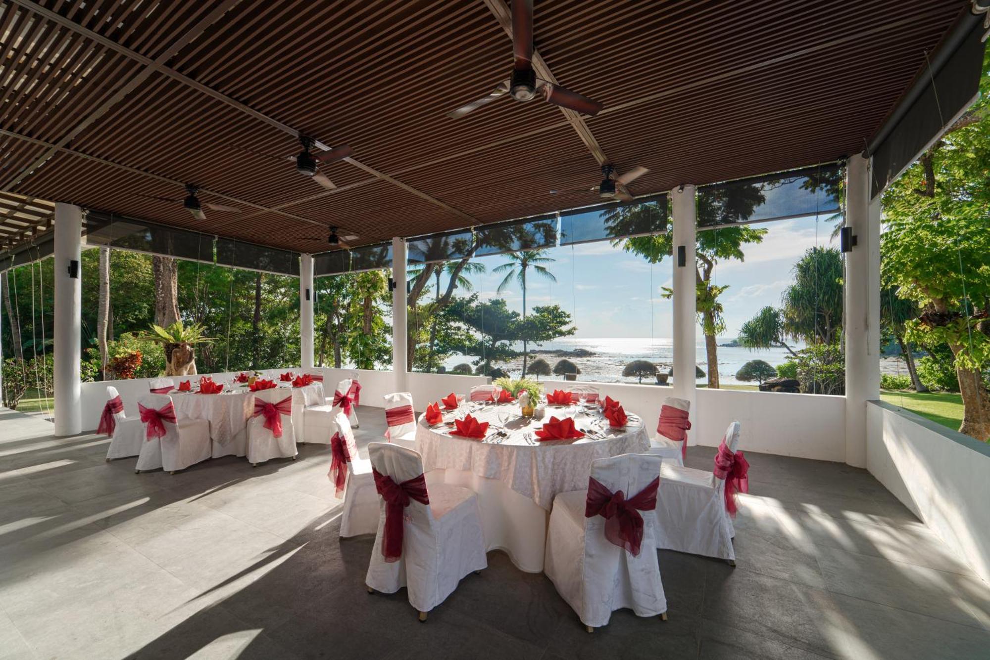 Nirwana Beach Club Lagoi Luaran gambar