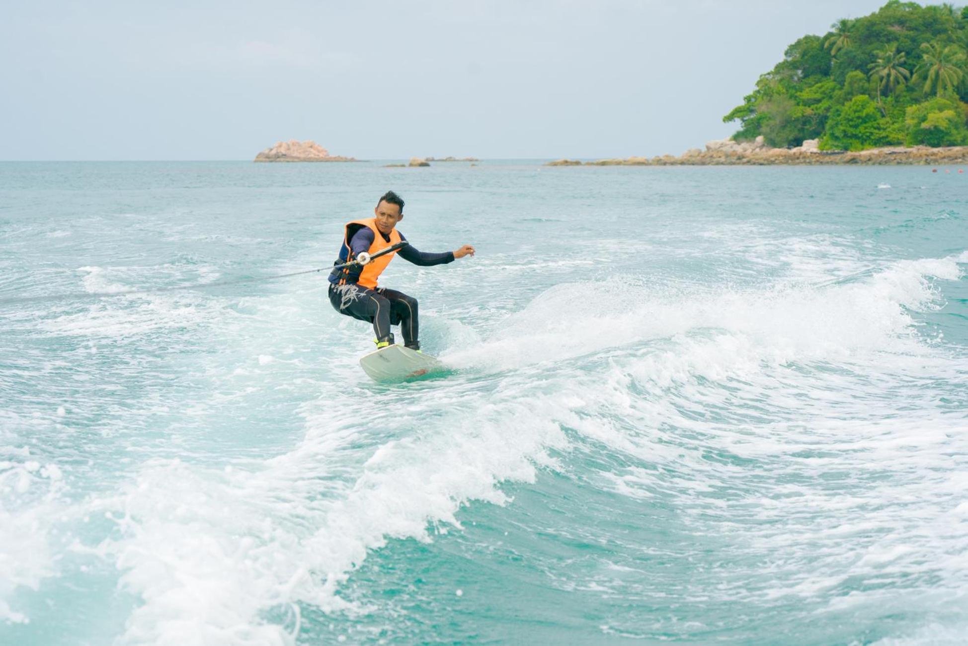 Nirwana Beach Club Lagoi Luaran gambar