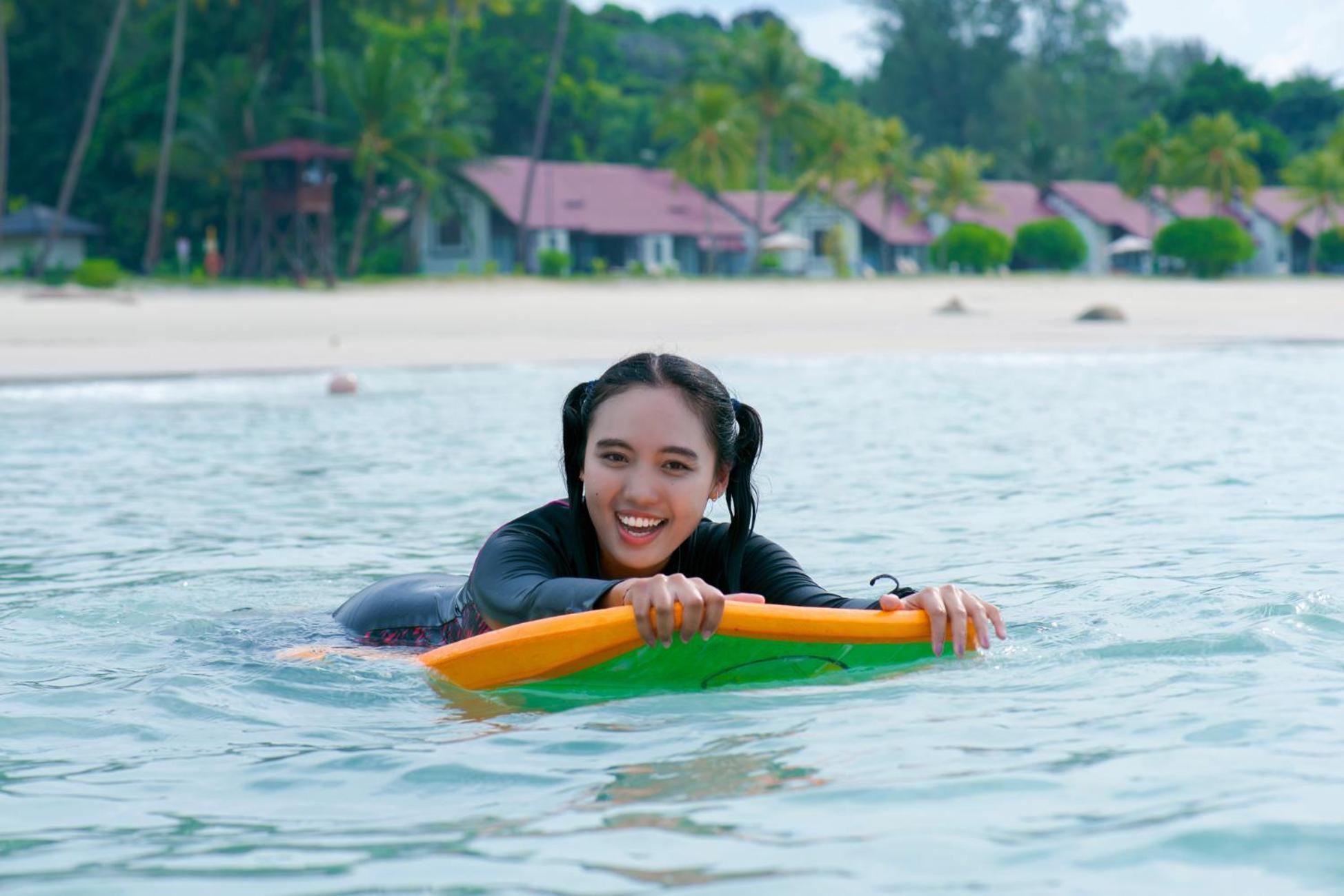 Nirwana Beach Club Lagoi Luaran gambar